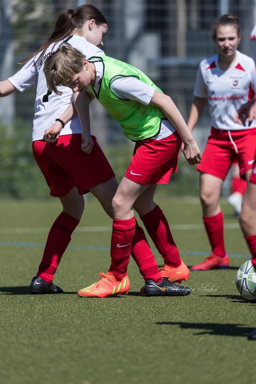 Bild 150 - wCJ Germania Schnelsen - Walddoerfer SV : Ergebnis: 0:6